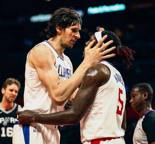 桌上有激进 桌上有激进